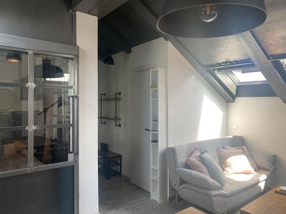 Industrial Cozy Loft Apartment Милано Екстериор снимка